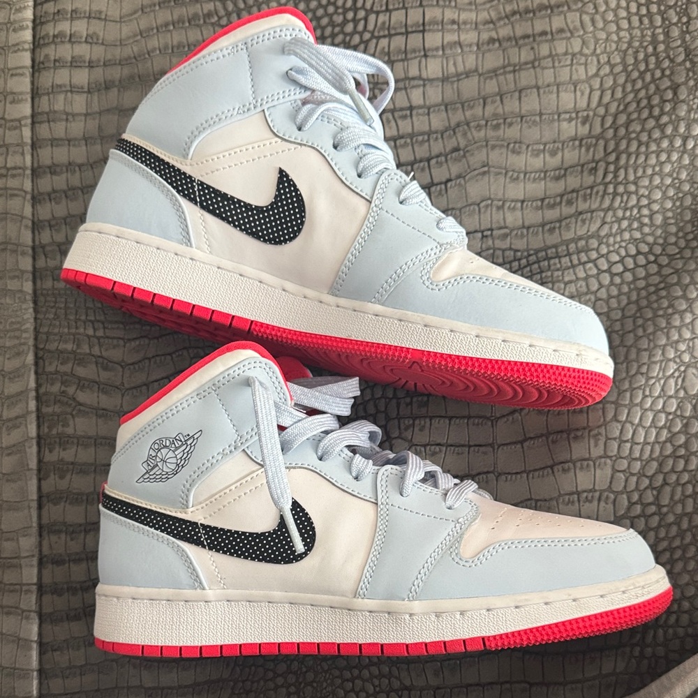 Nike Kids Light Blue High-Top Sneakers with Pink Outsole